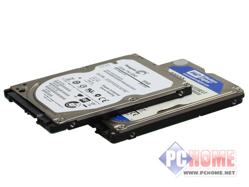 薄型硬盘安装在笔记本中的场景