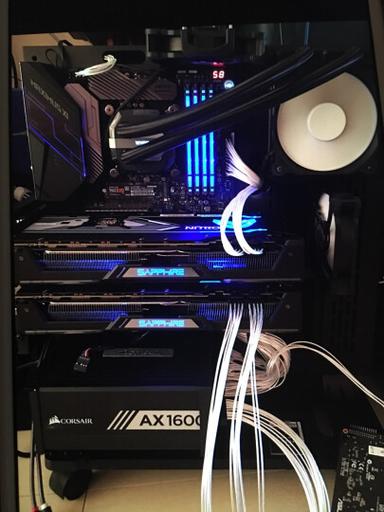 电脑内部水冷系统结构