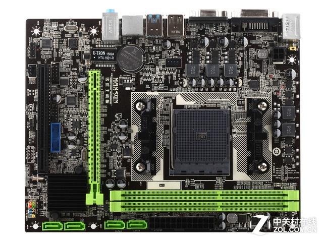 主板芯片组和插槽细节特写