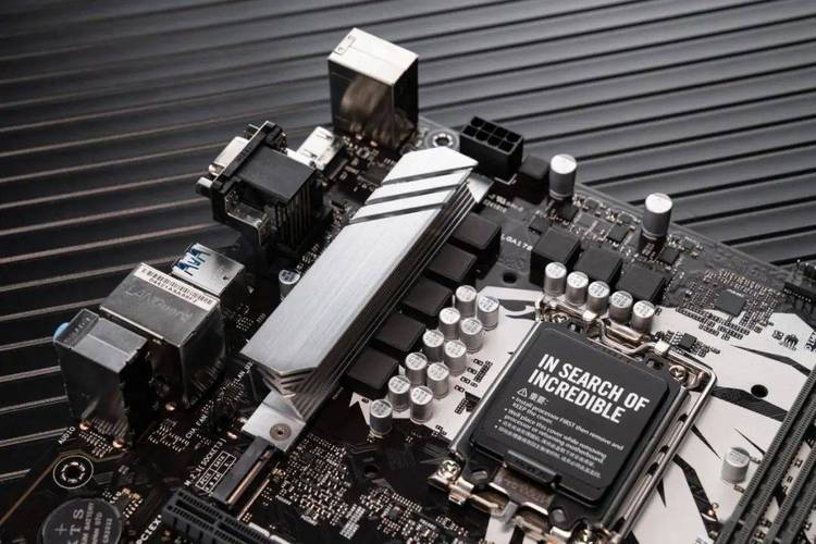 PC 散热与主板安装