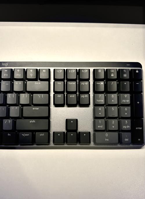 无线键盘连接多设备示意