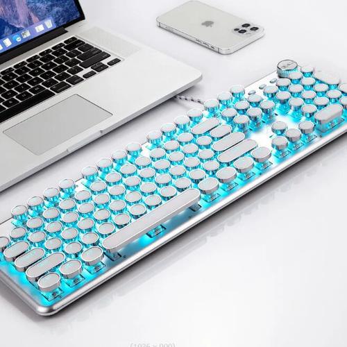 游戏中使用RGB机械键盘