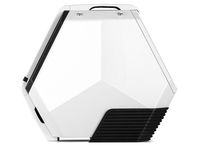 桌面级白色PC机箱侧面视图