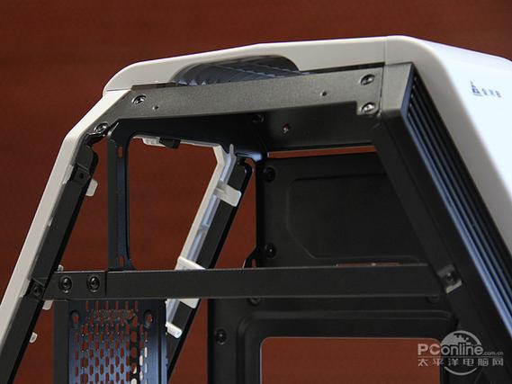 机箱散热风道与风扇布局