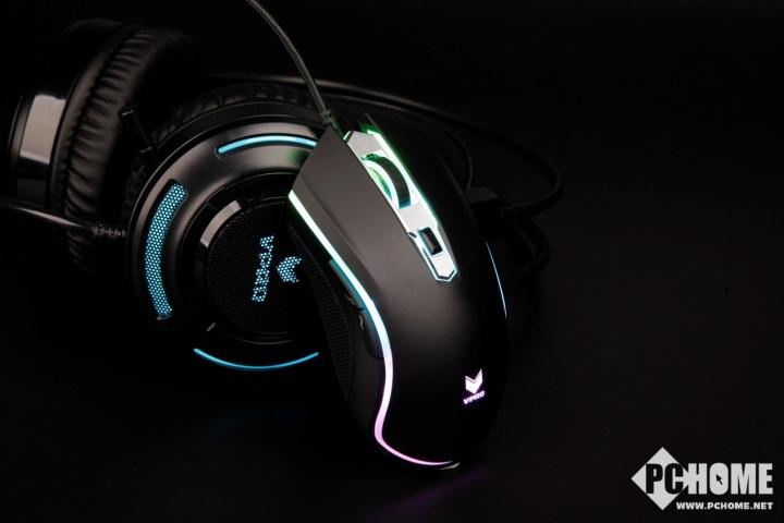 游戏鼠标RGB性能测试场景