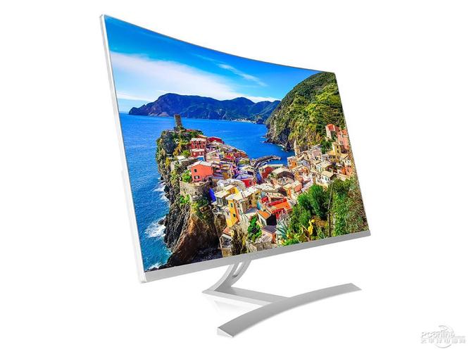 白色显示器桌面摆放效果