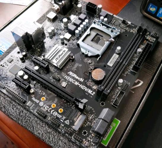 Mini-ITX 主板核心组件布局