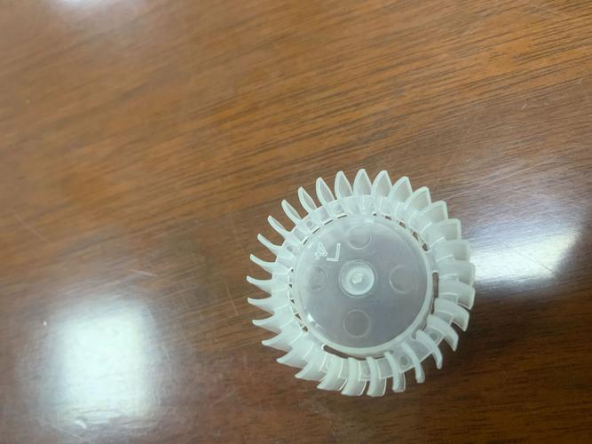 酷月霜链积木风扇白色反叶：39元级一卡即合模块化神器，打造极致海景房C位风扇