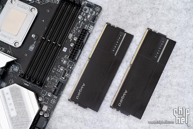 内存条散热片与温度表现