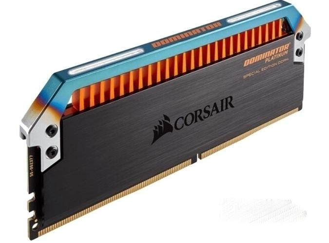 DDR4内存条规格与接口展示