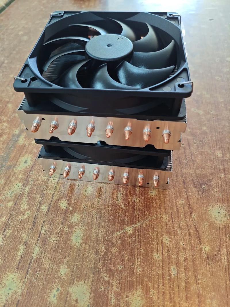 Dual fan cooler energy efficient design