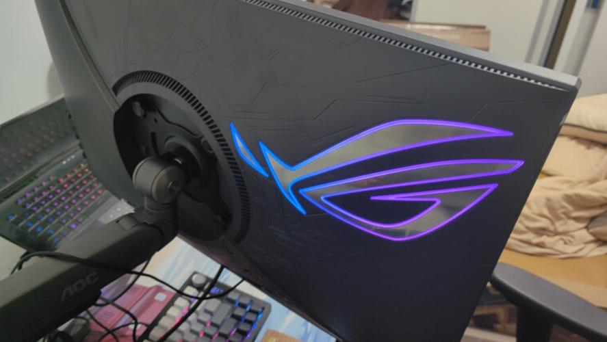 High-resolution gaming monitor display