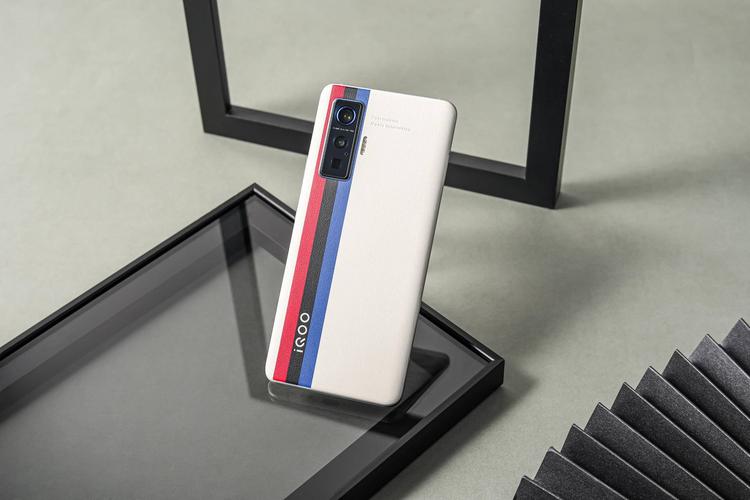 Thermal imaging of computer hardware components