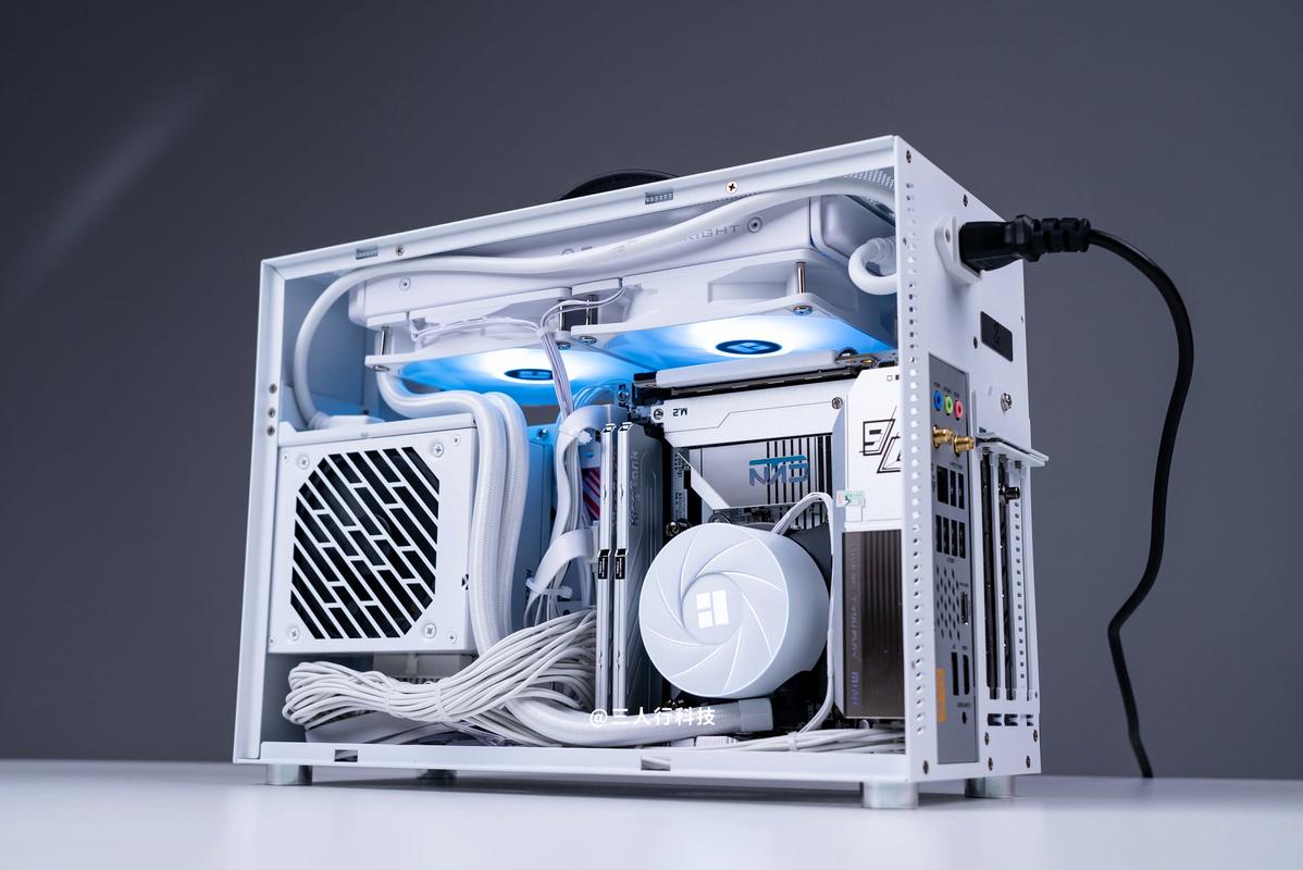 Low heat SSD in tech setup