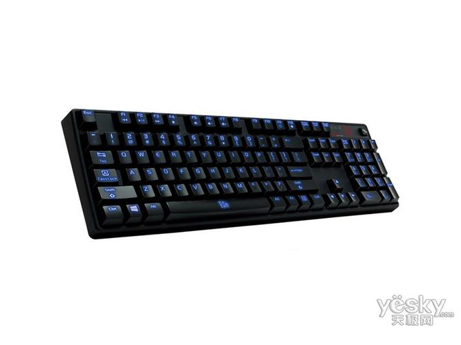 背光机械键盘夜间效果，蓝色照明