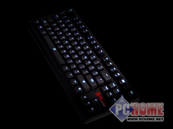 科技硬件散热与低功耗概念