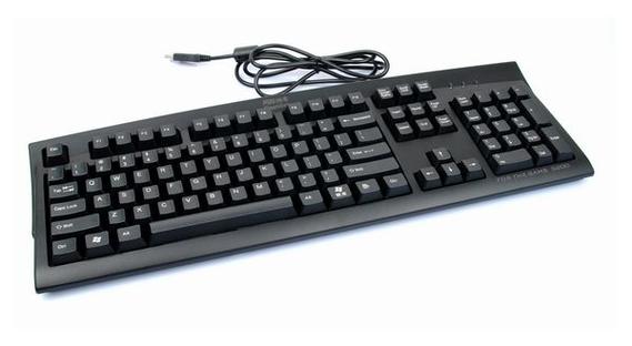 Full size wired mechanical keyboard on desk