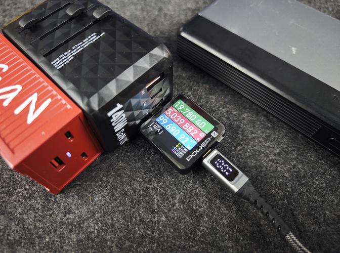 PC power supply and internal wiring for fans