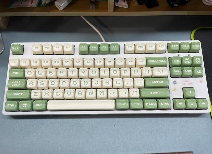 User deciding on tech purchase