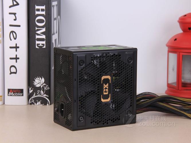 电脑电源接口和线材展示