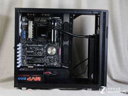 Clean cable management in computer case