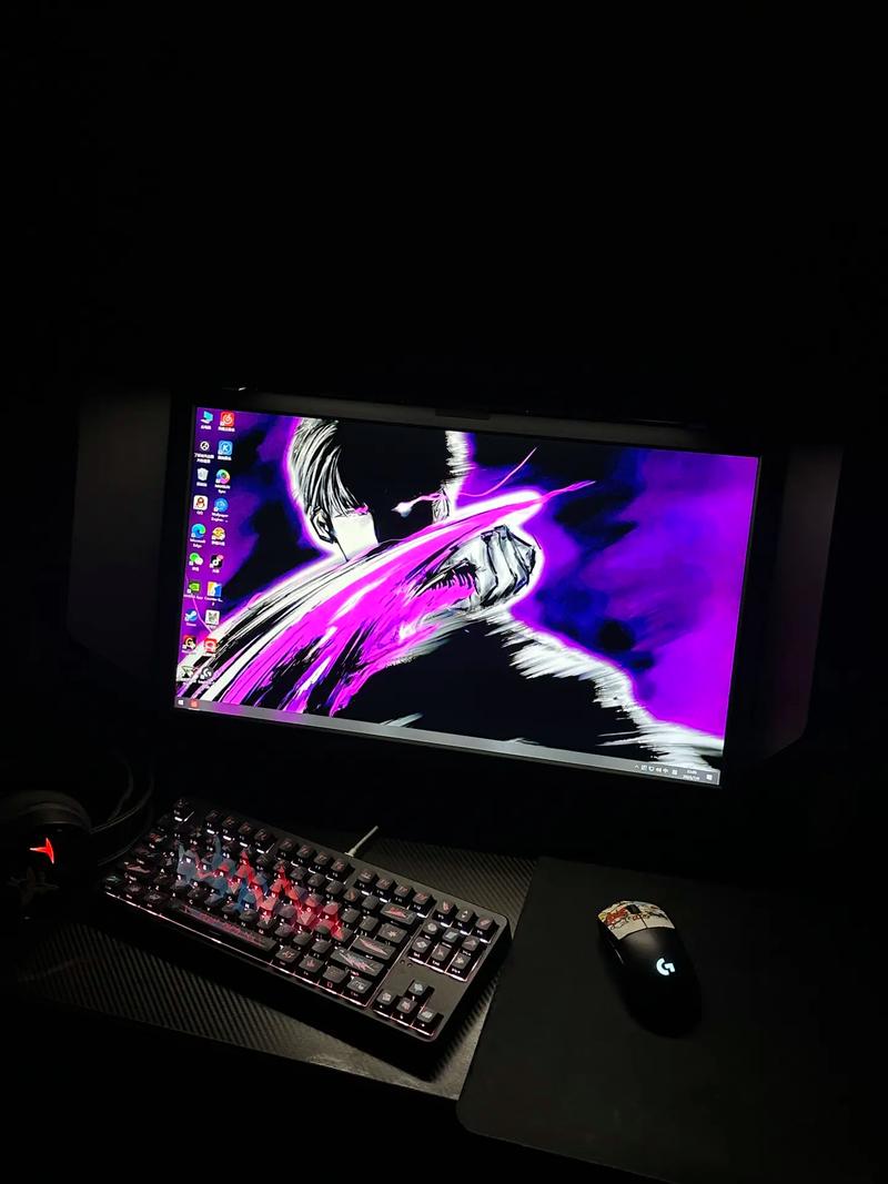 Compact wireless mechanical keyboard design