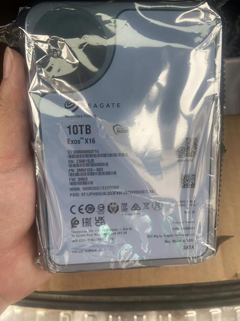 服务器硬盘散热设计