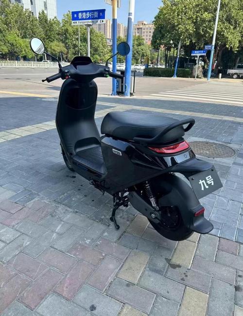 Desk setup featuring IPS monitor and laptop