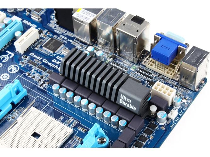 主板配件与包装