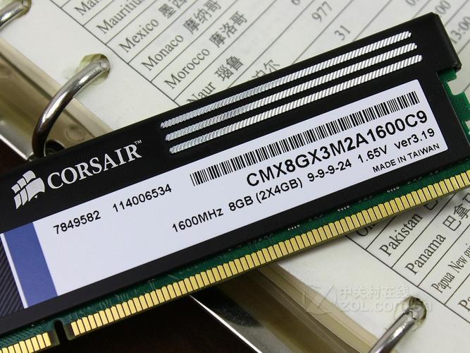 PC cooling system with heatsinks on components