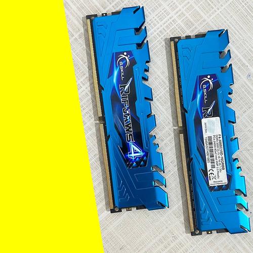 Motherboard with RAM modules under cooling