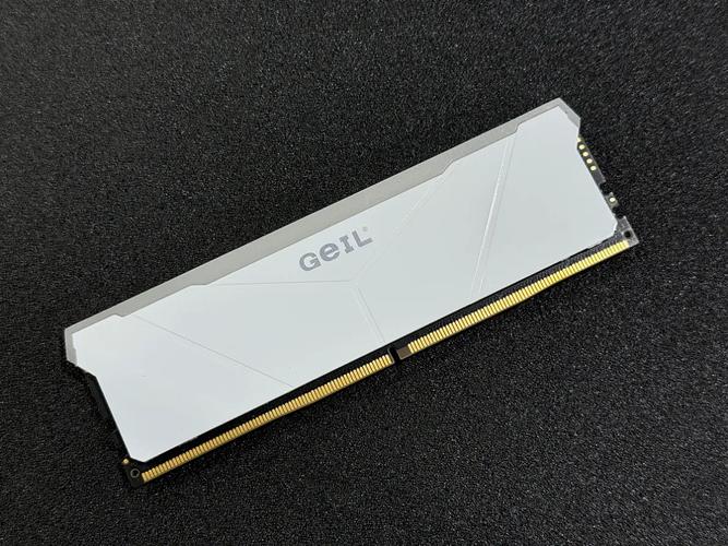 Computer cooling system with heatsinks