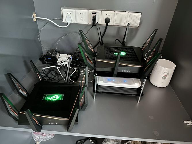 Loving Cool AX3 Pro 四风扇静音版深度评测:华硕AC5300专用散热神器,低噪高性价比首选