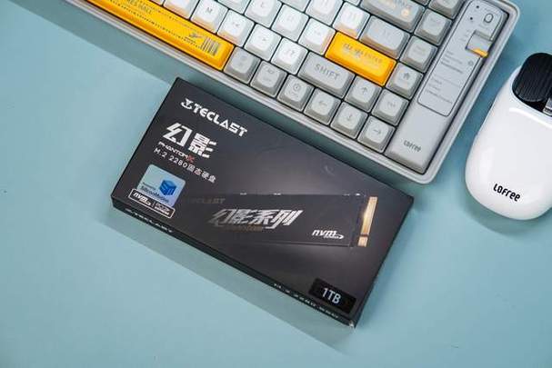 Computer motherboard with M.2 SSD slot