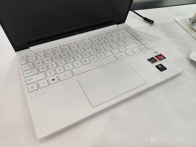 Computer cooling fan and heatsink