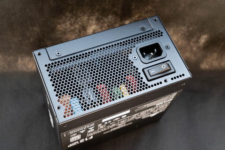 电源风扇散热特写