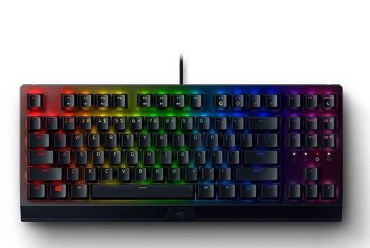 完整电竞桌面键盘推荐场景