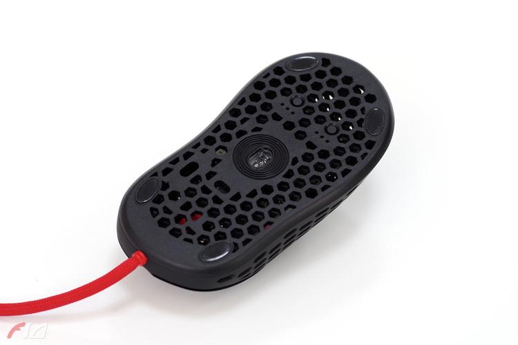 Tech gadget heat management in gaming setup