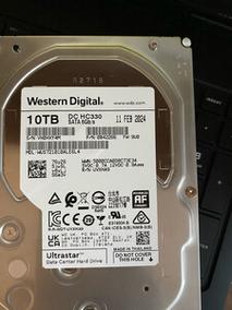 Professional server storage drive in rack setup