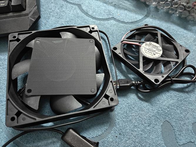 Temperature monitoring during hardware cooling test