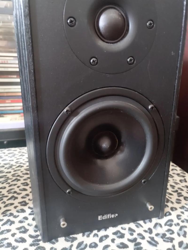 桌面HiFi音箱摆放场景