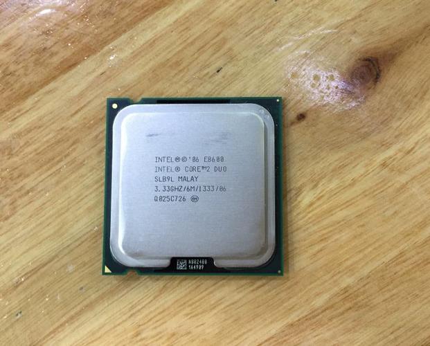 CPU cooler with fans for heat dissipation