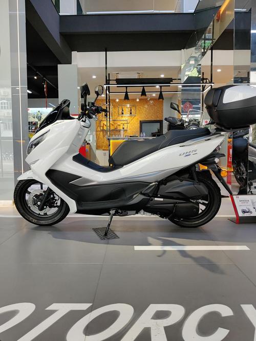 铠艨GM-150白色：39元超值3200dpi有线鼠标深度评测