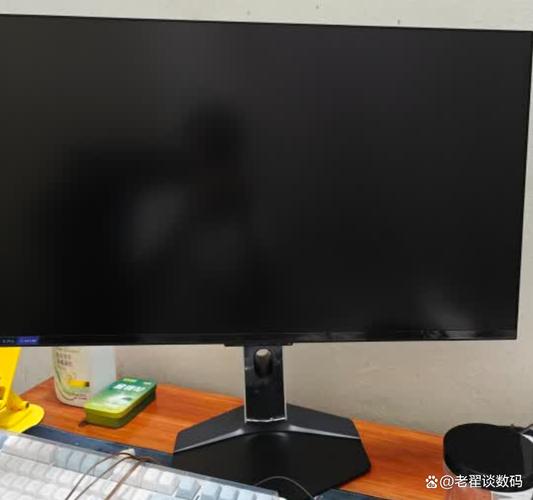 高分辨率电竞显示器屏幕特写