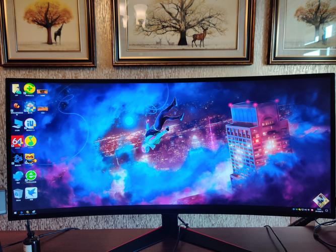 显示器背部散热结构