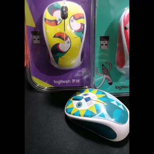 Wireless mouse purchase decision on desk