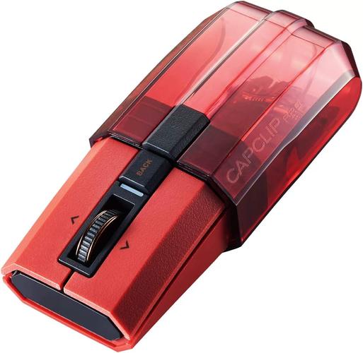 电脑鼠标近景，突出核心硬件细节