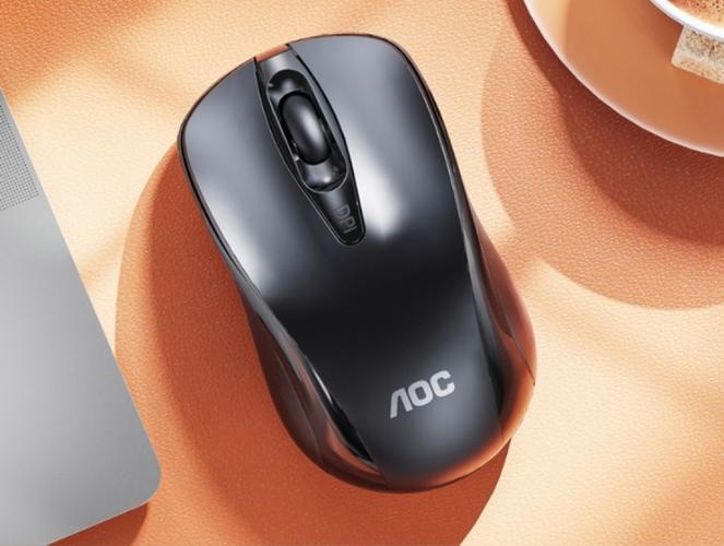 Office desk setup with recommended wireless mouse