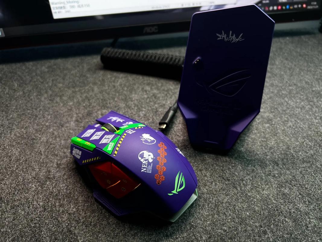 电脑桌面鼠标使用性能场景