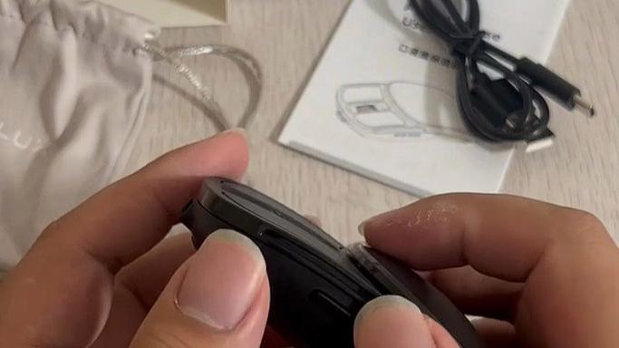 Tech gadget wireless mouse specs